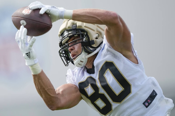 Jimmy Graham currently plays for the New Orleans Saints