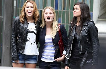 Miley Cyrus, Lina Esco, and Ashley Hinshaw in LOL (2012)